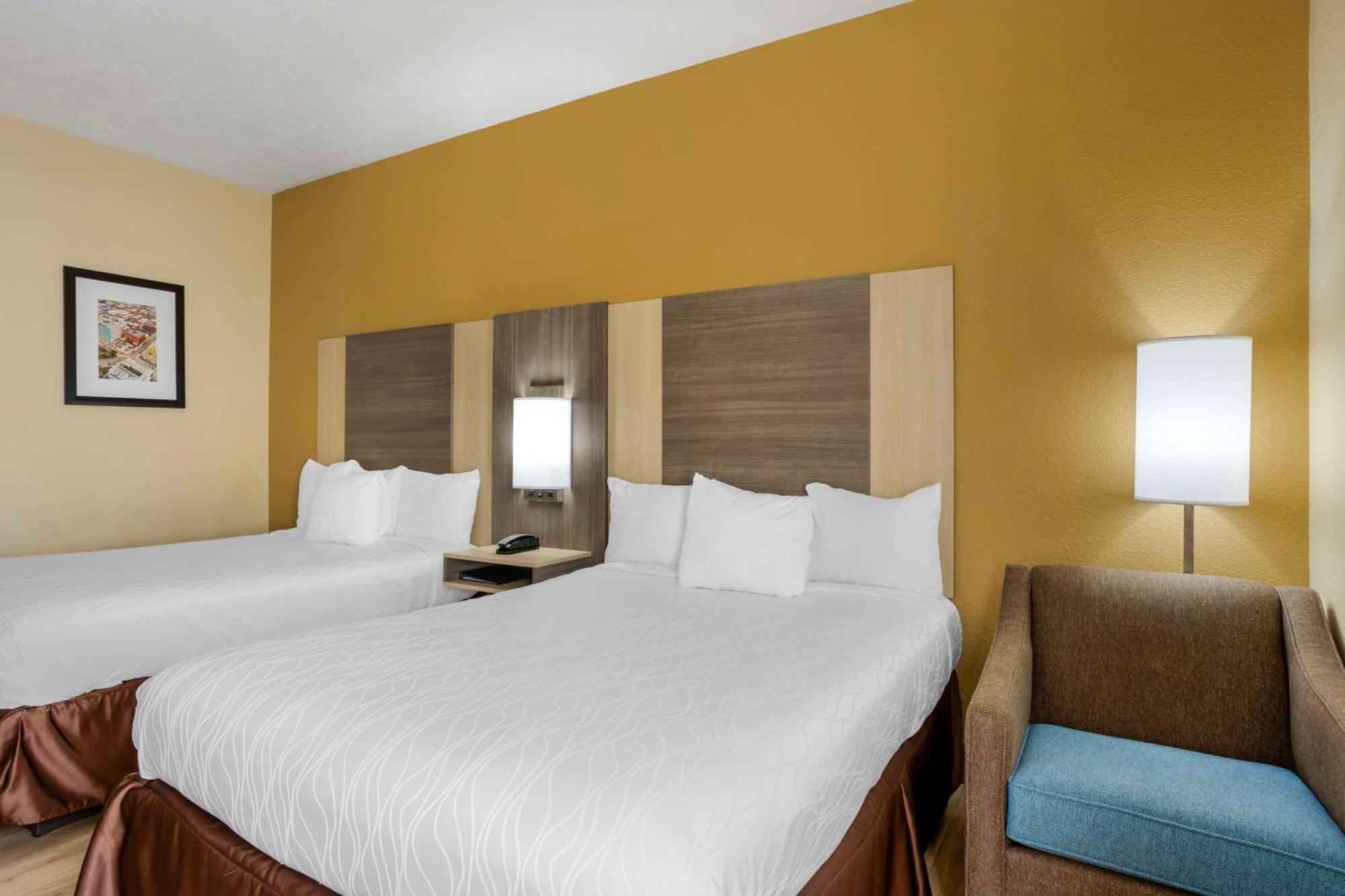 Best Western Plus Springfield Airport Inn Esterno foto