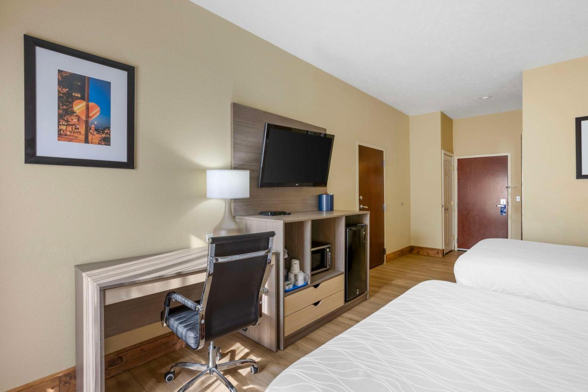 Best Western Plus Springfield Airport Inn Esterno foto