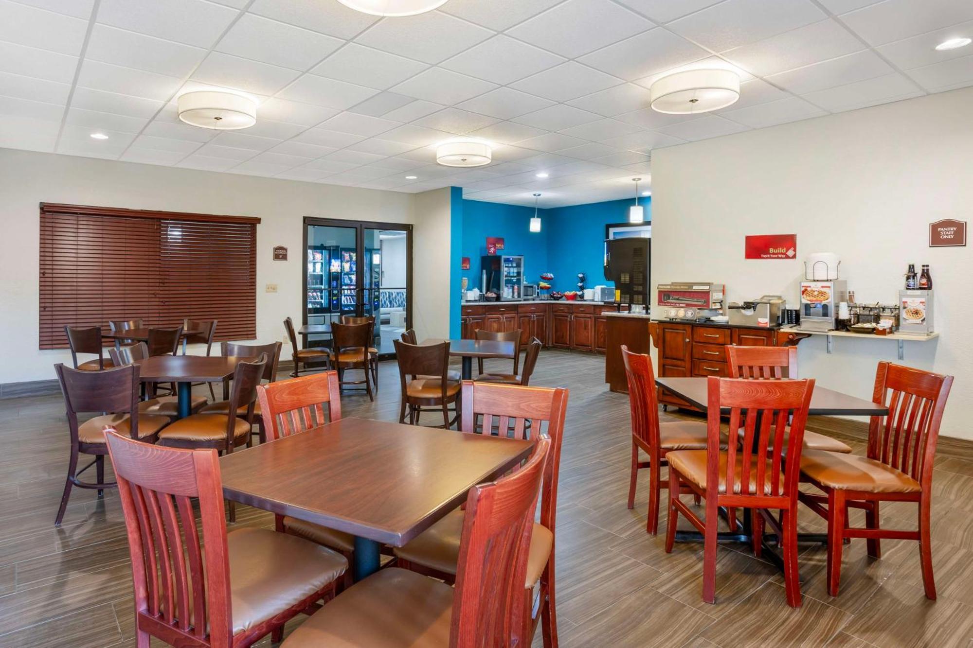 Best Western Plus Springfield Airport Inn Esterno foto