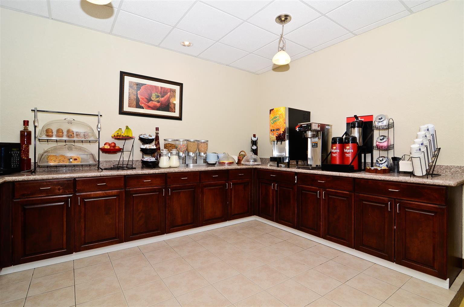 Best Western Plus Springfield Airport Inn Esterno foto